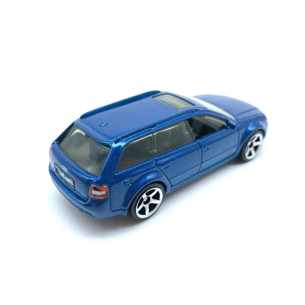 Matchbox 2004 '04 Audi RS 6 Avant Car Wagon Blue Die Cast‎ 1/64 Scale Road Trip